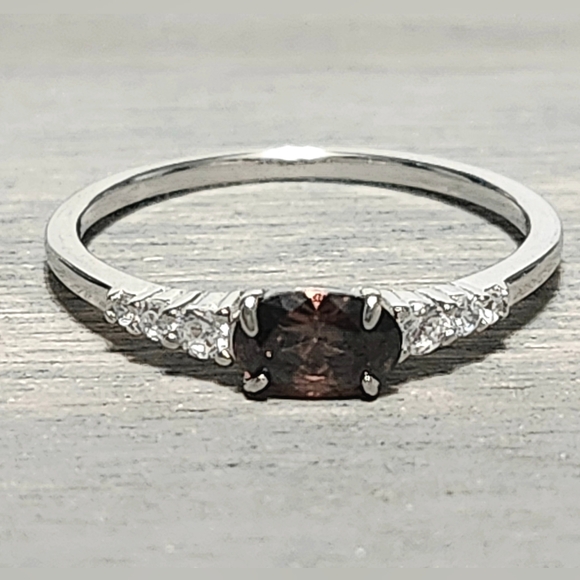 Topaz Sterling Silver Ring - Picture 3 of 9